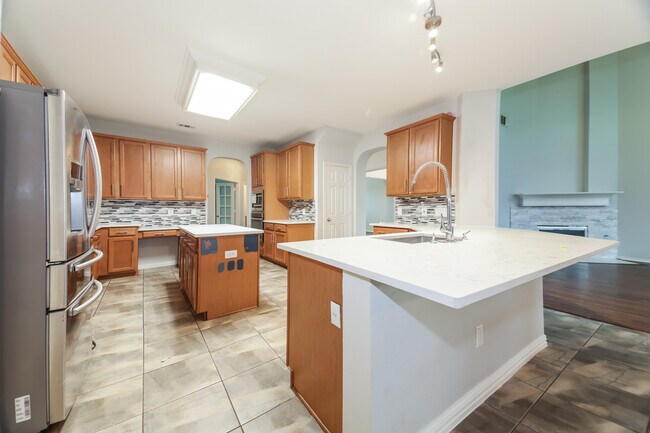 Foto del edificio - 8172 Peacock Ln