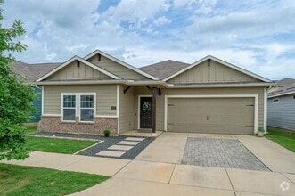 Building Photo - 2317 Paxton Way