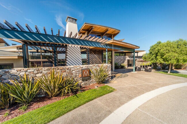 Building Photo - 1829 Eucalyptus Rd