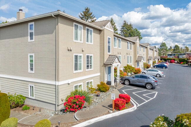 Building Photo - Narrows East Condominiums