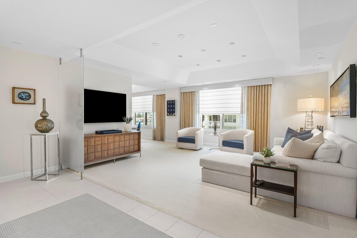 Foto principal - 150 Bradley Pl