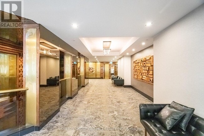 Building Photo - 131 Beecroft Rd