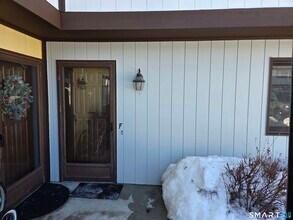 Building Photo - 27 Crows Nest Ln