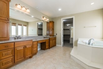 Building Photo - 3909 Pebble Brook Dr