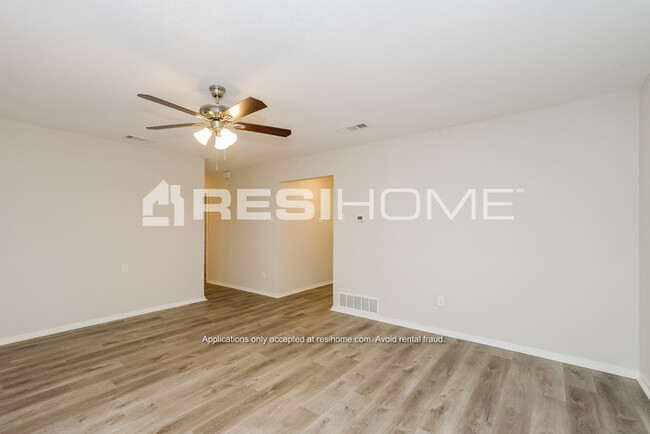 Building Photo - 12308 Spring Branch Drive