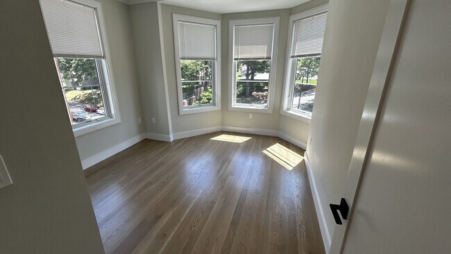 Photo - 105 Warren Street Apartment