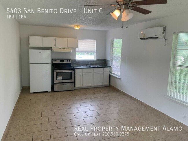 Foto del edificio - 5403 San Benito Dr