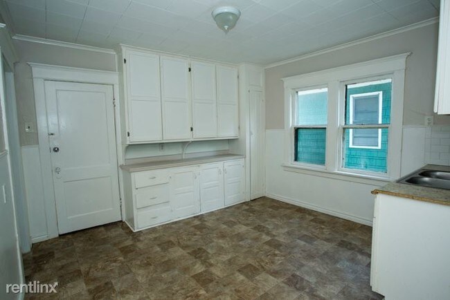 Foto del edificio - 86 Roanoke Pkwy
