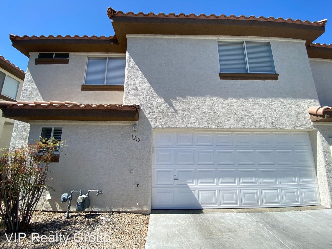 Foto principal - 3 br, 2.5 bath House - 1213 Allure Dr