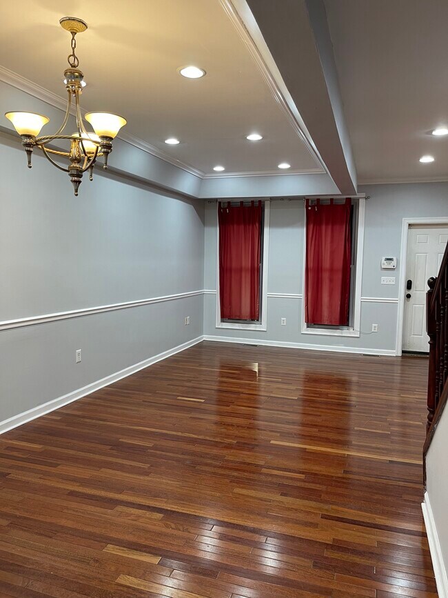 Foto del edificio - 314 E 28th St