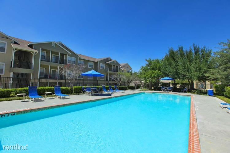 Foto principal - 5711 N Knoll