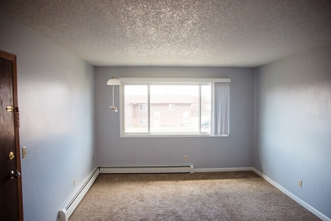 Foto del edificio - 1300 14th Ave NW