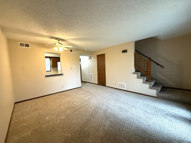 Foto del edificio - 6725 W Shade Ln