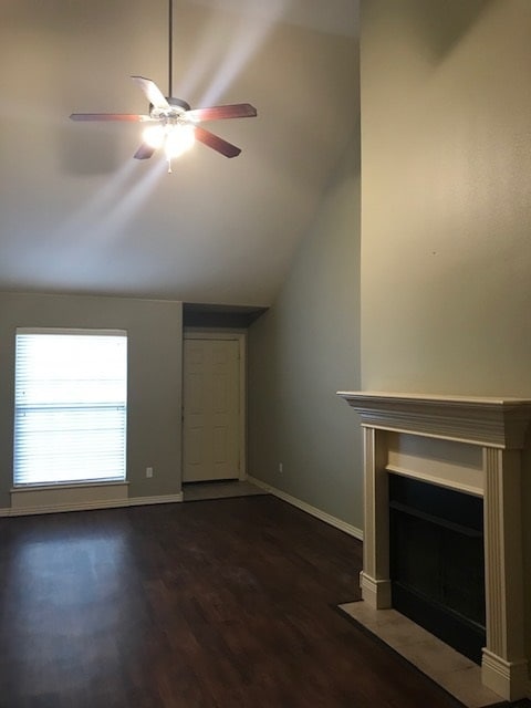 Foto del edificio - 282 Copper Oaks Dr