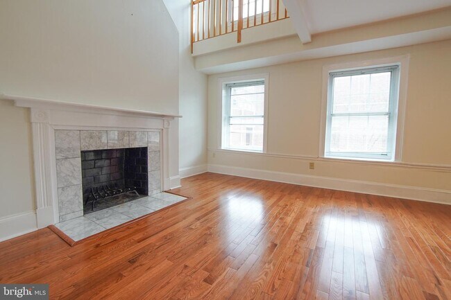 Foto del edificio - 240 S 8th St