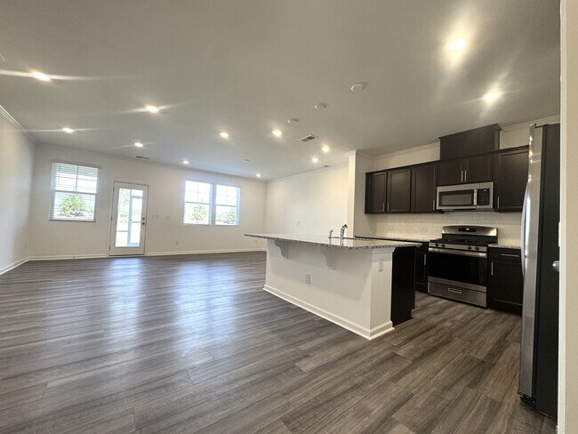 Foto del edificio - 2917 Hickory Fld Dr