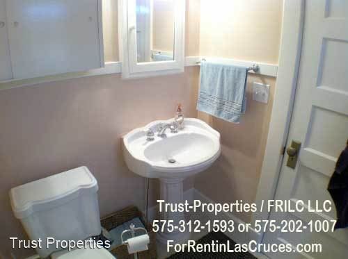 Building Photo - 3 br, 2 bath House - 329 S. Miranda