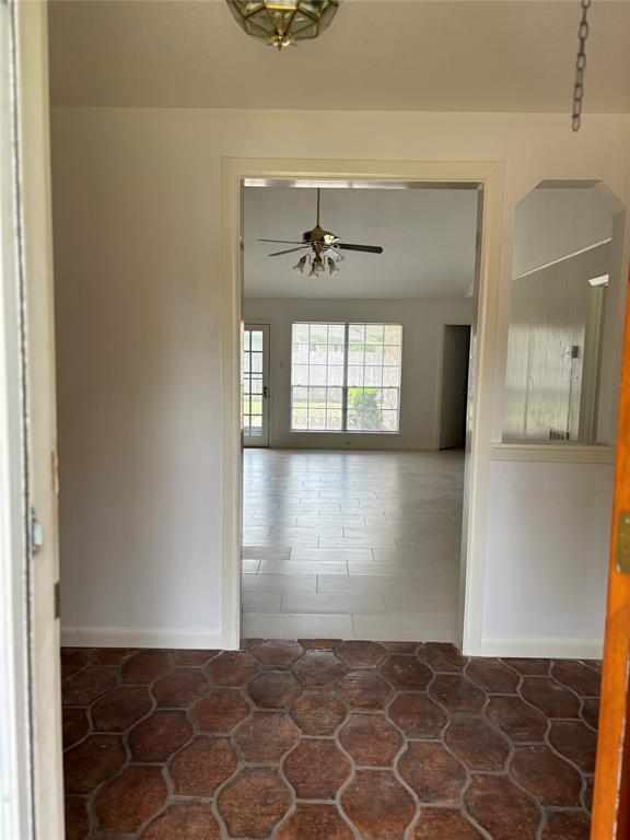 Building Photo - 7047 Woodfern Dr