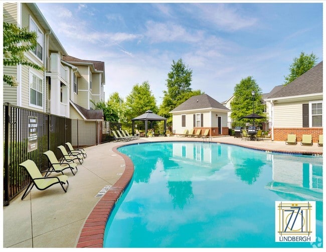 Salt Water Pool - 771 Lindbergh