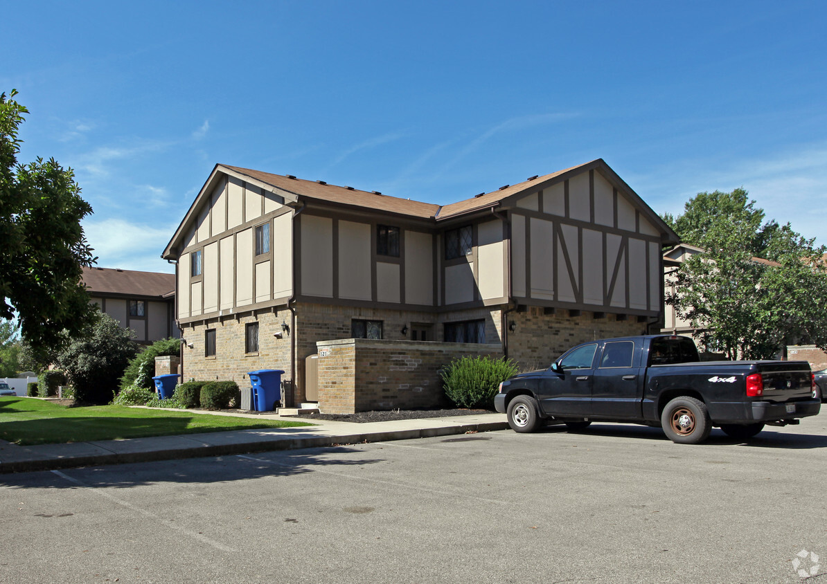Primary Photo - Oakdale