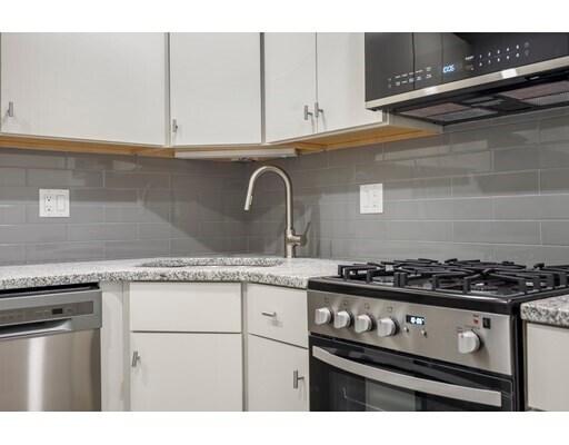 Foto principal - 276-278-282 Hanover St