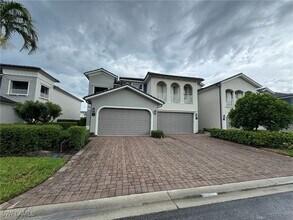Building Photo - 21524 Taft Ct