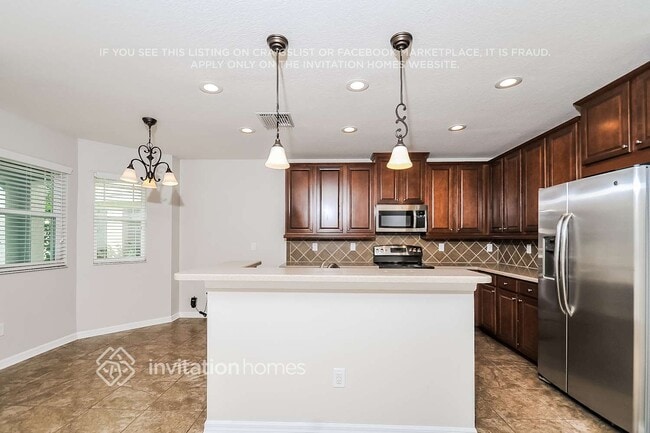 Building Photo - 6104 Fishhawk Crossing Blvd