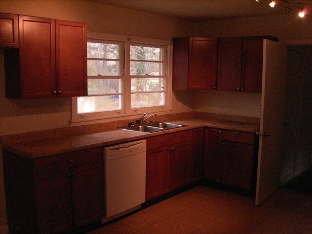 Foto del edificio - 5390 Bryant Blvd