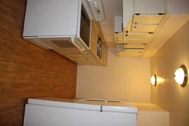 Building Photo - 23324 Deanhurst St