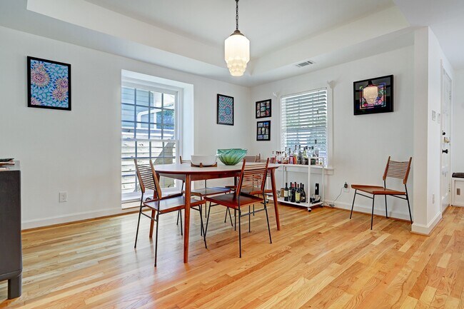 Foto del edificio - 1523 Harvard St