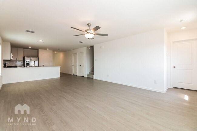 Foto del edificio - 2737 Mistwood Dr