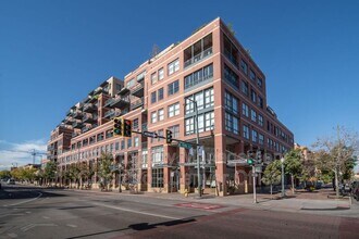 Building Photo - 1499 Blake St