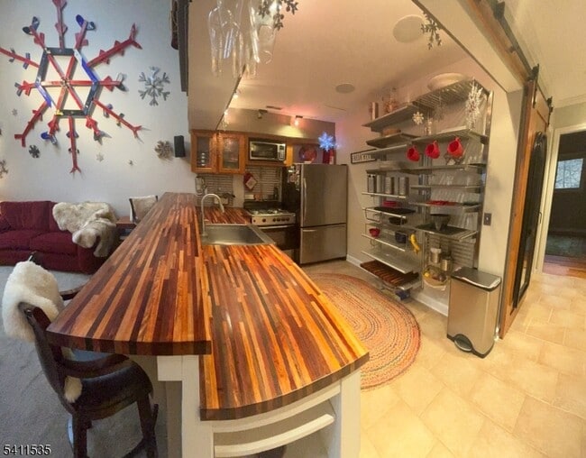 Building Photo - 2 Winter Park Dr