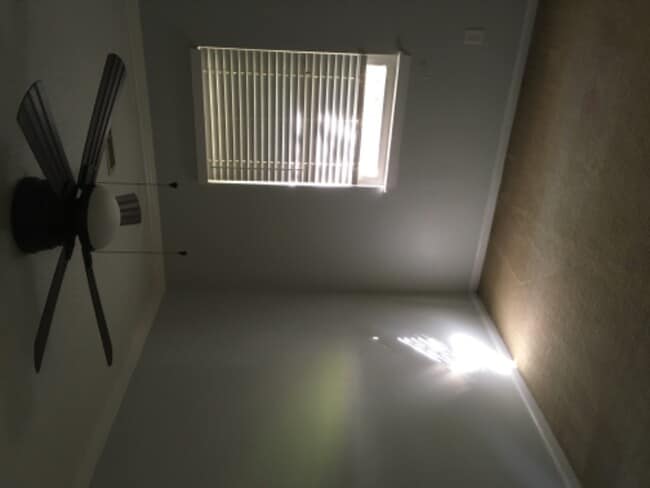 Building Photo - 206 Eagle Dr