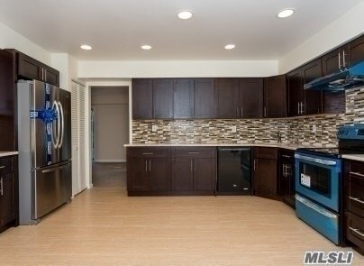 Building Photo - 1 Maple Run Dr