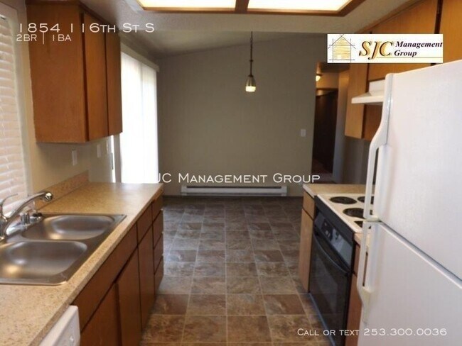 Building Photo - 2 bedroom 1 bath duplex for rent in Tacoma