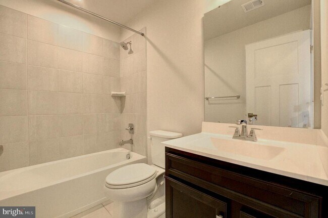 Foto del edificio - 110 Fletcher Cir