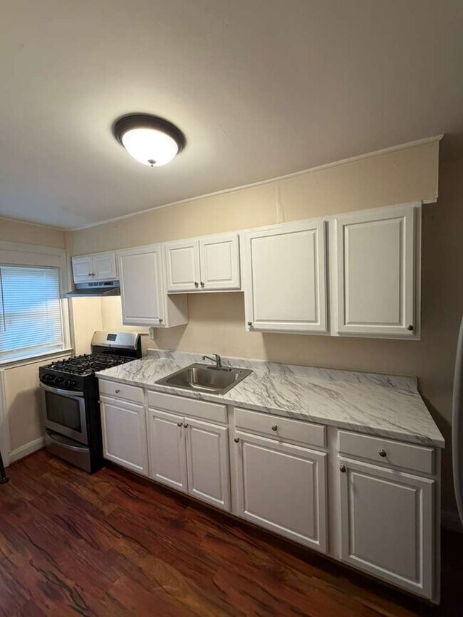 Foto del edificio - 4408 Eldone Rd