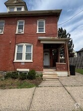 Building Photo - 507 Parsons St