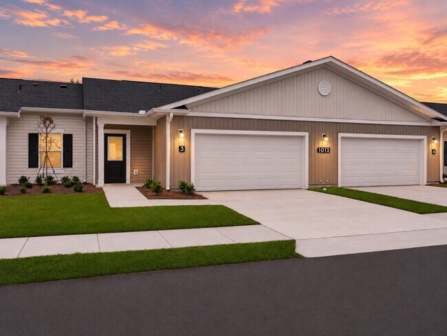 Building Photo - Oak Harbor Village