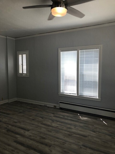 Building Photo - 214 7th Ave