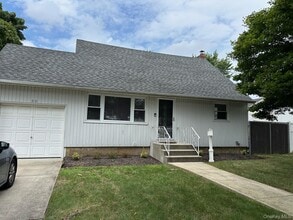 Building Photo - 30 Meade Ave