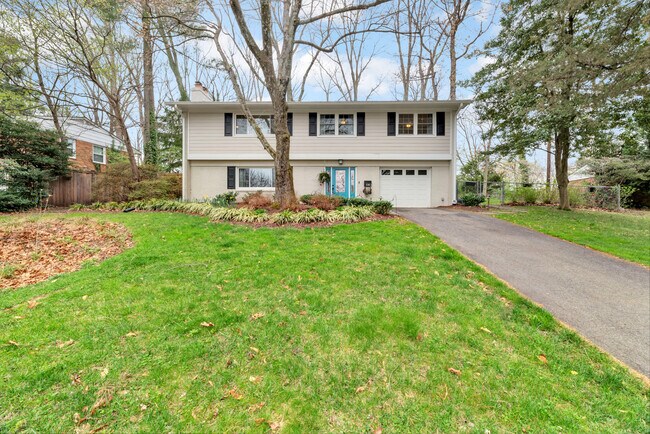 Foto del edificio - 3310 Rocky Mt Rd