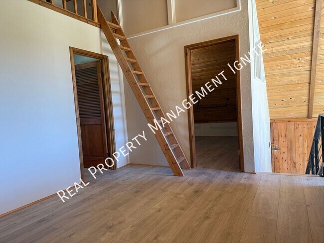 Foto del edificio - 17185 Island Loop Way