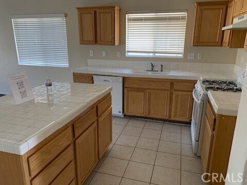 Foto del edificio - 11734 Harwood St