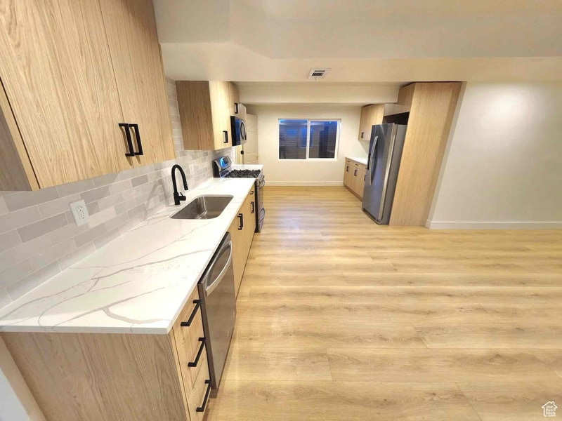 Foto principal - 10074 Countrywood Dr