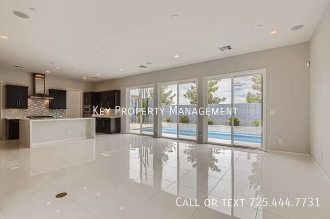 Building Photo - BEAUTIFUL MODERN 4 BED/4.5 BATH GATED HOME...