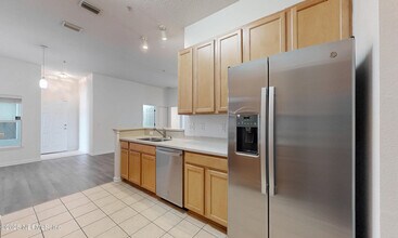 Building Photo - 7060 Deer Lodge Cir