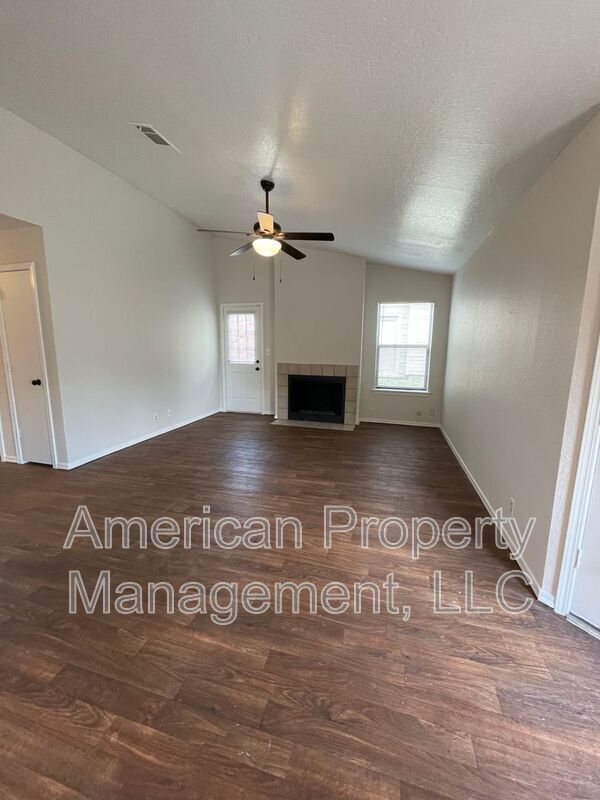 Foto del edificio - 13129 E 44th St