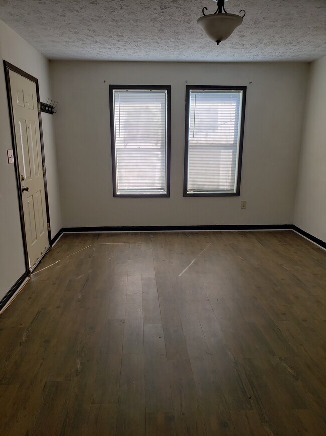 Foto del edificio - 232 E Paces Dr
